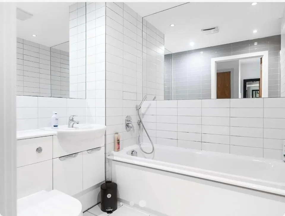 런던 O2 & Excel Zone 2 Sleeps 6 아파트